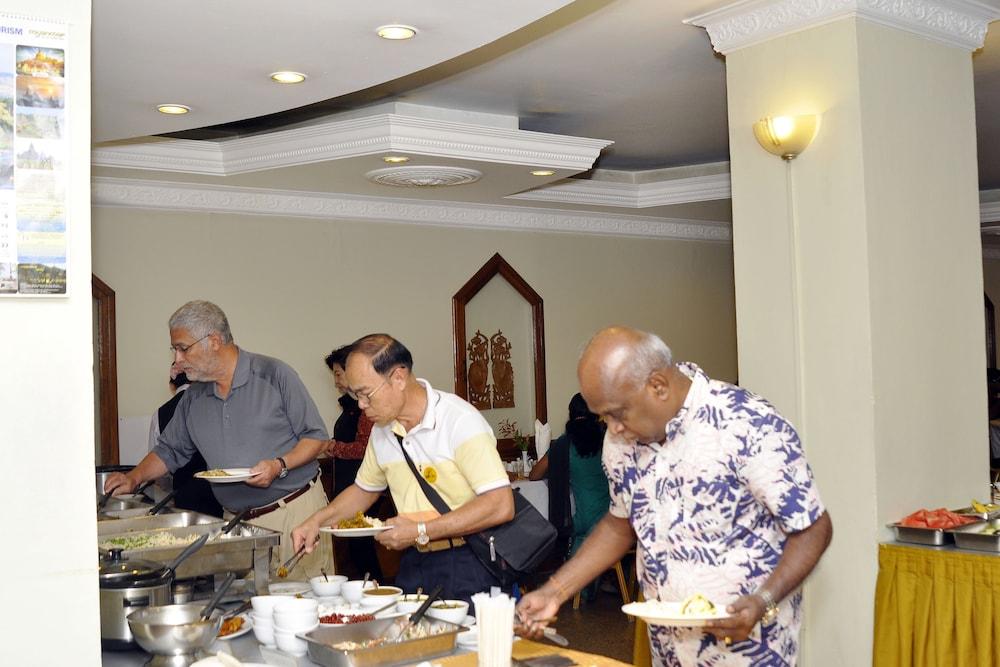 Panorama Hotel Yangon Luaran gambar